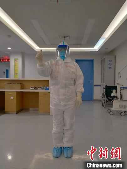 孙丹丹为所有患者加油。孙丹丹供图 吉林护士“话聊”显成效:让病房中充满生的希望